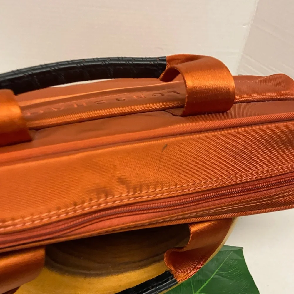 LongChamp Burnt Orange Laptop Messenger Bag & Laptop Folder sleeve